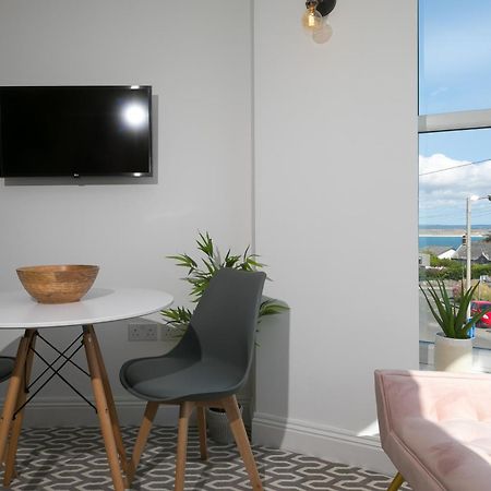Appartamento Seabreeze 3 - Seaview & Parking St Ives Esterno foto