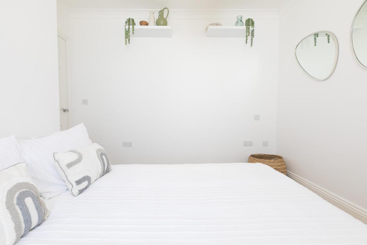 Appartamento Seabreeze 3 - Seaview & Parking St Ives Esterno foto
