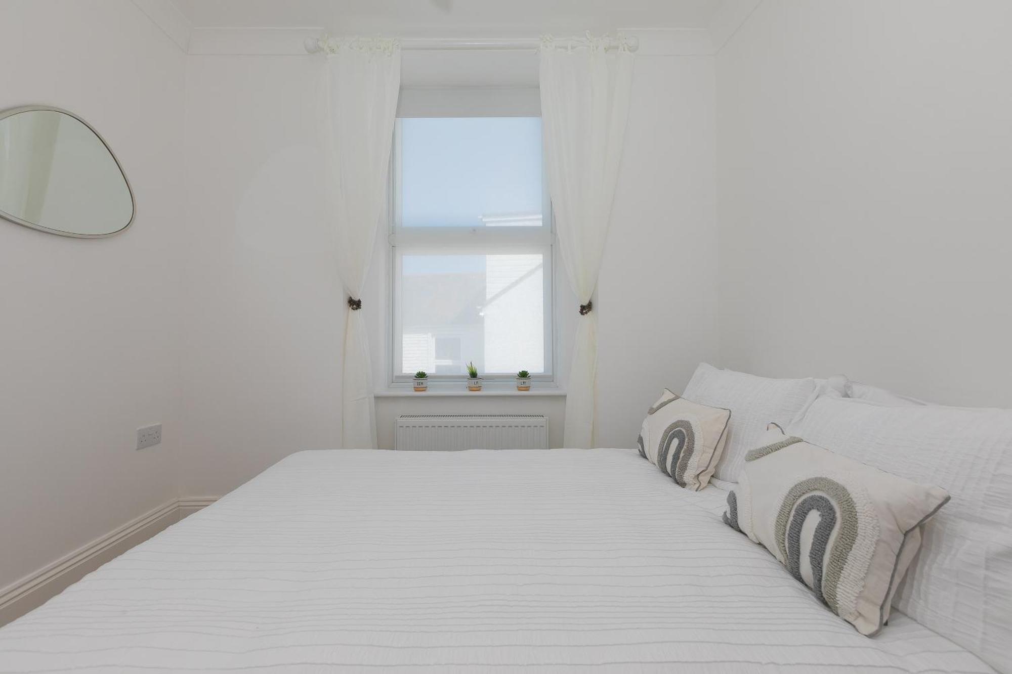 Appartamento Seabreeze 3 - Seaview & Parking St Ives Esterno foto